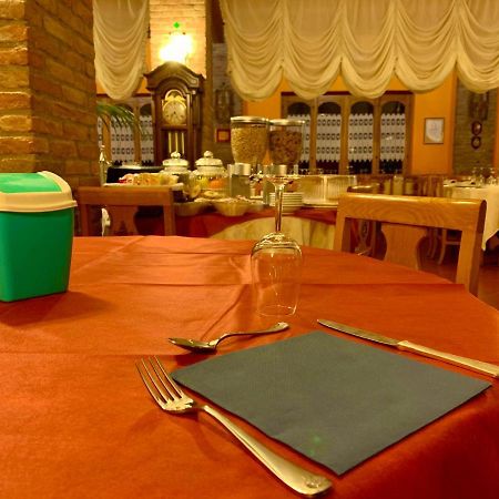 Santa Giuletta Agriturismo Corte Montini 빌라 외부 사진