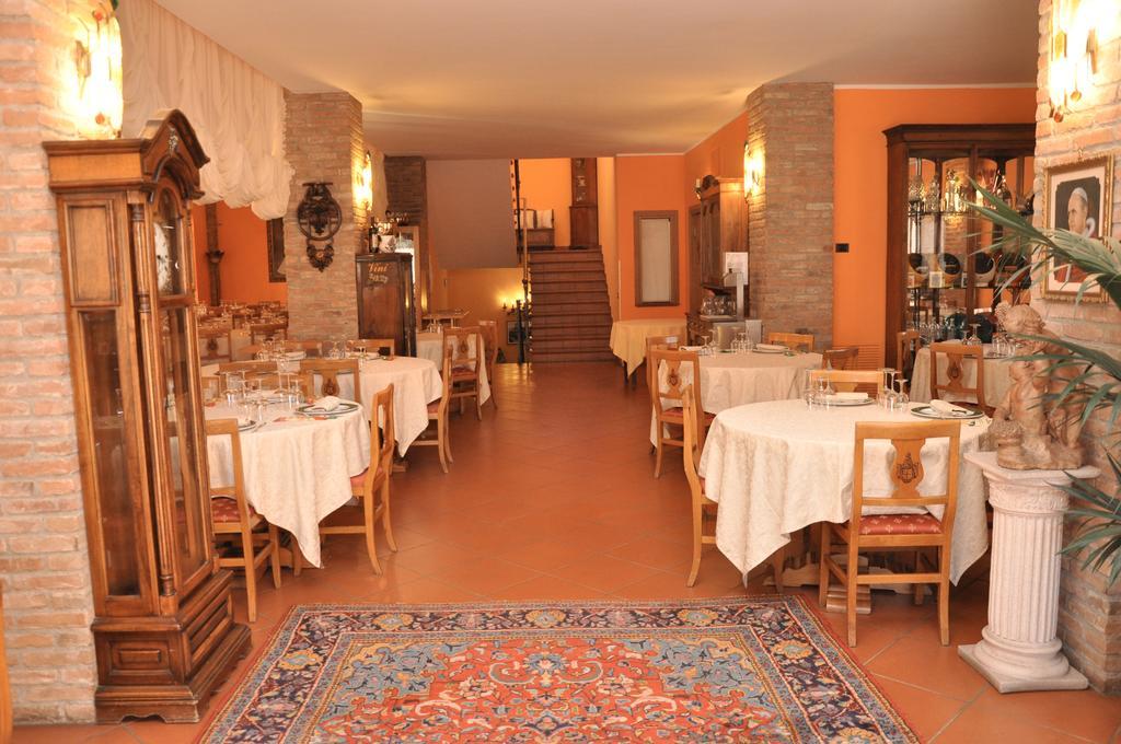 Santa Giuletta Agriturismo Corte Montini 빌라 외부 사진