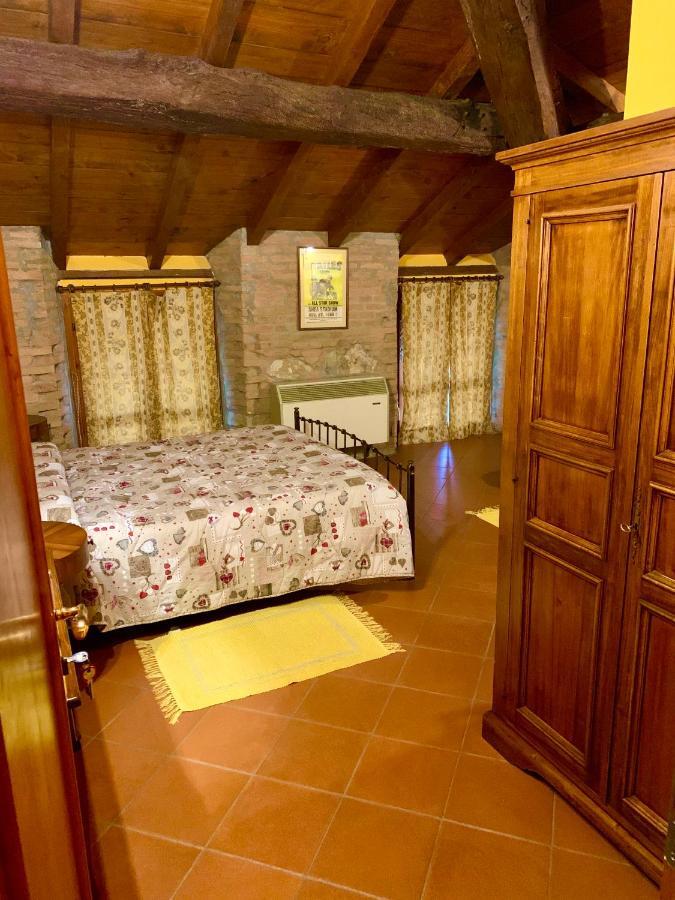 Santa Giuletta Agriturismo Corte Montini 빌라 외부 사진