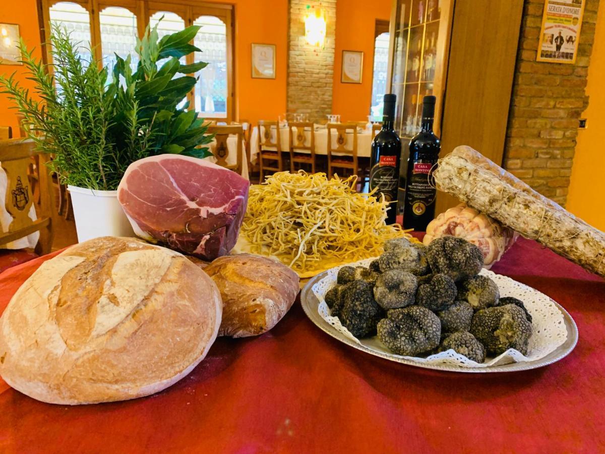 Santa Giuletta Agriturismo Corte Montini 빌라 외부 사진